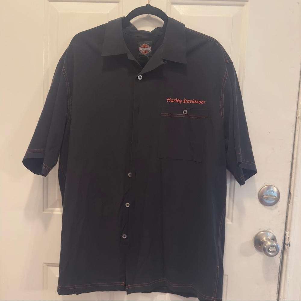 Harley-Davidson Men's Black Shirt with Red Stitching